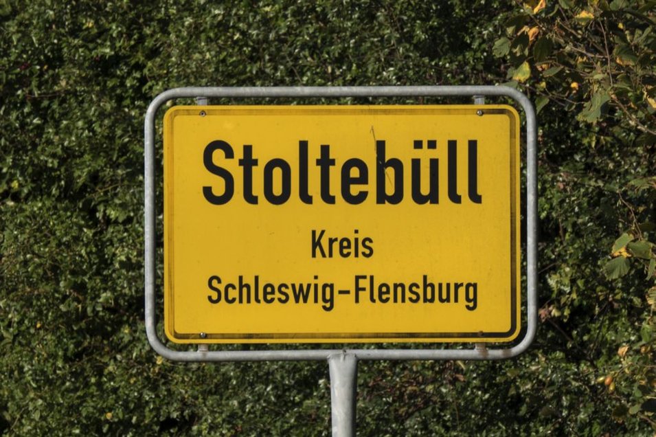 Ortsschild Stoltebüll